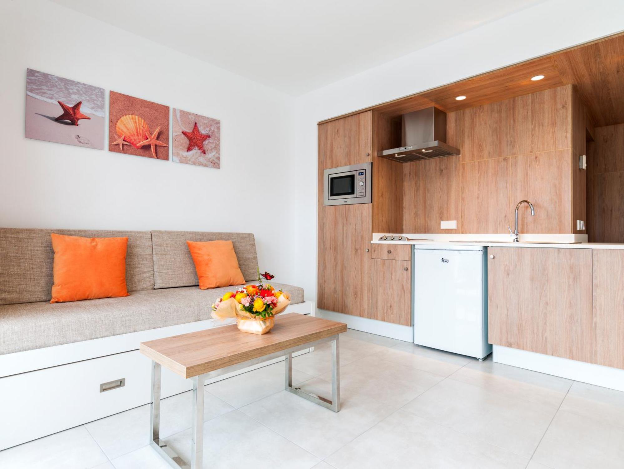 Aparthotel Playas Ca's Saboners 3*